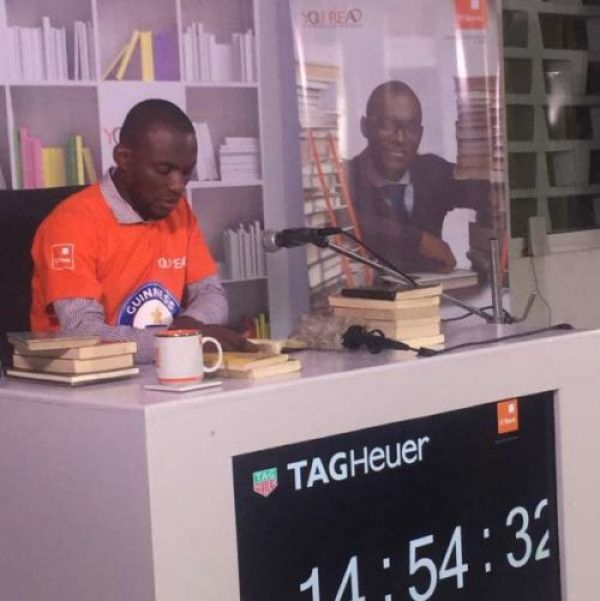 •Record breaker Olawunmi Bayode during the “Longest Marathon Reading Aloud” exercise in Lagos 