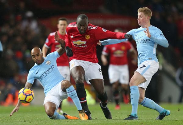 •United’s Lukaku bulldozes his way through City challengers during a previous Manchester derby