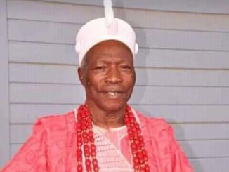 Image result for Prince Omoniyi Ademola Stabbed Oba Gbadebo Ogunsaki To Death For Refusing To Die