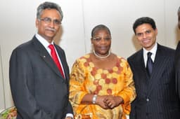 CNN anchor Fareed Zakaria was special guest Sunday at the Airtel Night of Influence and he had words for Nigerian leaders. Airtel Nigeria CEO Rajan Swaroop, Bharti Airtel Director Oby Ezekwesili and Dr Fareed Zakaria of CNN.