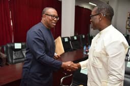 Governor Ifeanyi Okowa of Delta State (R) and PDP Vice Presidential Candidate,  Mr. Peter Obi, at the PDP 83rd NEC Meeting in Abuja on Thursday, 29-11-18.

