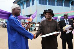 2012 Igbo Day celebration by Igbos in the South-South states of Rivers and Bayelsa, Nov. 18 in the Rivers State capital, Port Harcourt: Prof. Eke presenting an award to one of the chiefs.