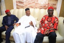 L-R: Former President of the Senate, David Mark, Senate Minority Leader, Godswill Akpabio, during a solidarity visit to the Deputy Senate President, Ike Ekweremadu in his Apo home after security operatives laid siege to his house and prevented him from attending plenary on Tuesday, July 24, 2018.