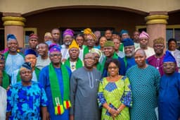 Ekiti State Governor, Dr Kayode Fayemi, (middle)  his wife, Erelu Bisi Fayemi (right) and President E-Eleven, High Chief Kola Akosile with members of the group after their meeting in Isan Ekiti . . . on Sunday, April 21, 2019.

