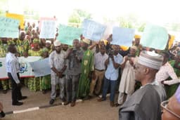 Kwara State Governor, Dr Abdulfatah Ahmed (right), welcoming Kwara State Artisans Congress at Governor's lodge protesting over allegation by the police against the Senate President, Dr Bukola Saraki on Offa robbery, on Monday, June 11, 2018.
