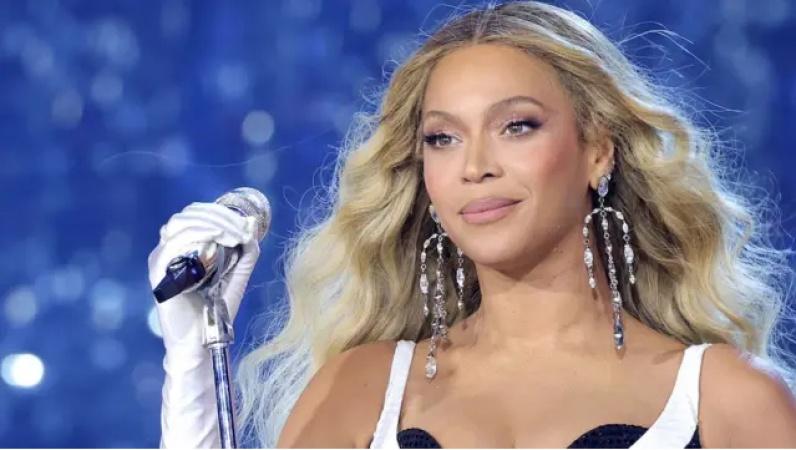 BeyoncÃ© locked out of Country Music Awards 