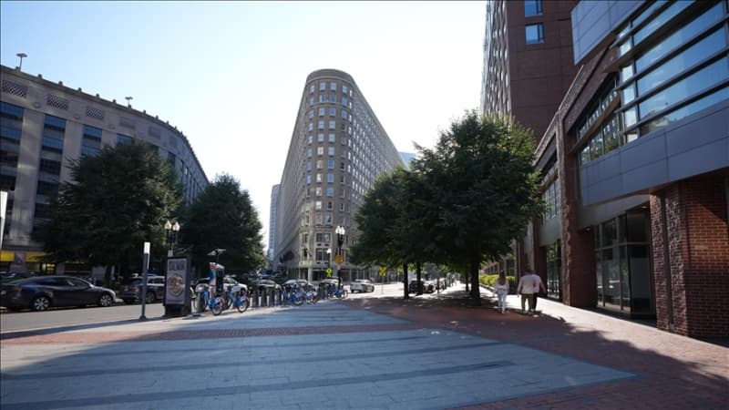 Man sets himself on fire in front of Israeli Consulate in US