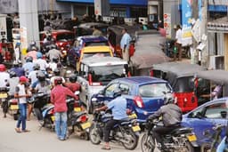 Fresh round of fuel scarcity amid PMS production at Dangote Refinery