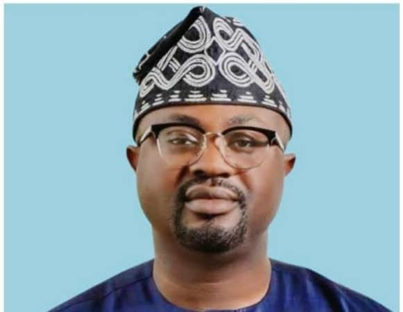 Why we can’t subsidise passport fees — FG