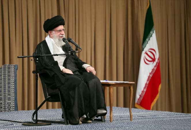 Iran warns Hezbollah leader?s death ?will not go unavenged? 