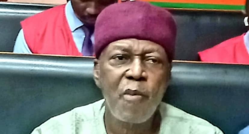 Alleged N27b Fraud: Court remands Ex-Governor, Perm Sec in EFCC’s custody