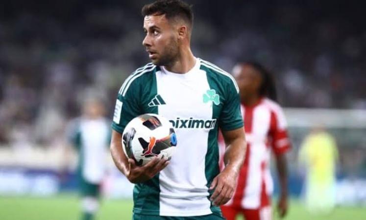 Football star found dead in his swimming pool