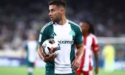Football star found dead in his swimming pool