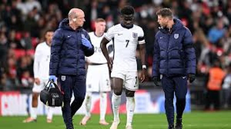 Arsenal winger Saka injured, out of England squad