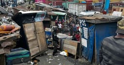 LASG dislodges illegal occupants under Eko Bridge