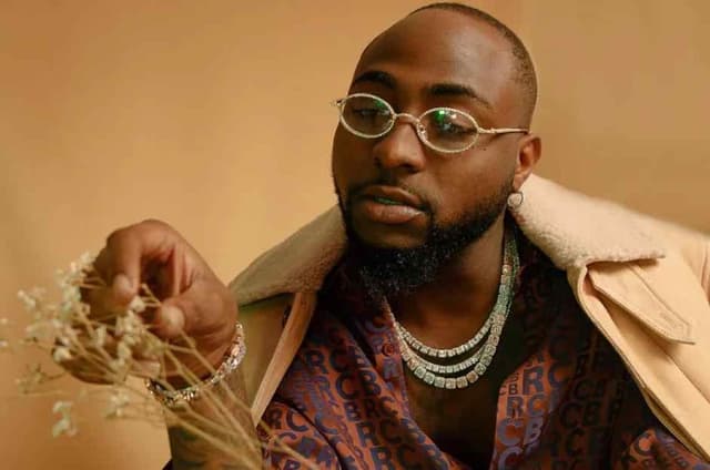 Fans laud Davido’s N300m donation to orphanages, drug abuse campaign