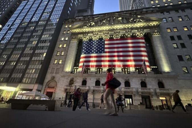 FBI charges man with alleged plot to bomb New York Stock Exchange