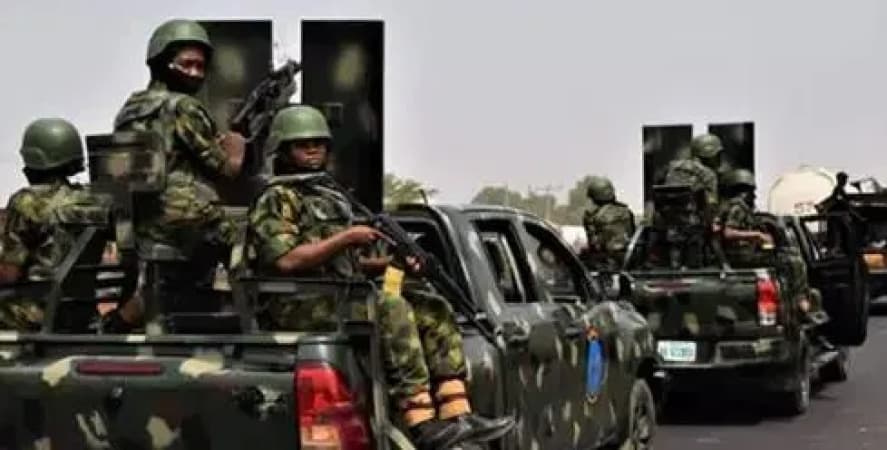 Abia checkpoint attack: Army reopens Umuahia-Mbaise road