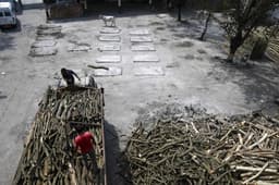 Man awakes on funeral pyre