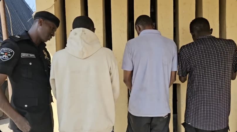 How we pose as transporters to rob, assault women ? Suspect 