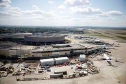 Woman beats security checks and airline staff, flies from New York to Paris as stowaway
