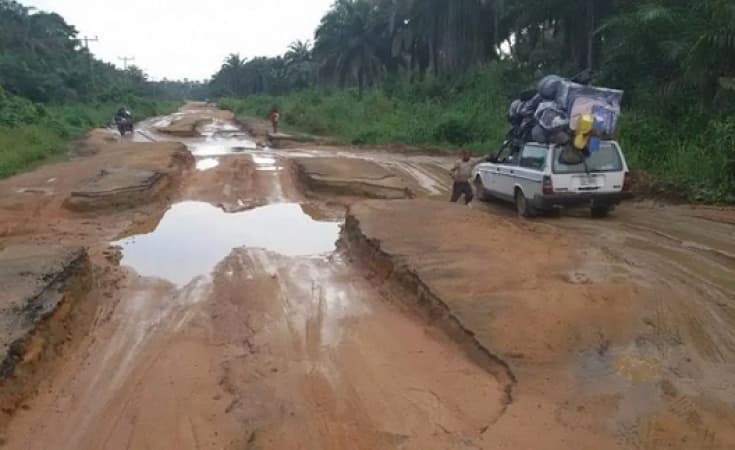 Cross River, Akwa Ibom residents decry poor state of federal roads