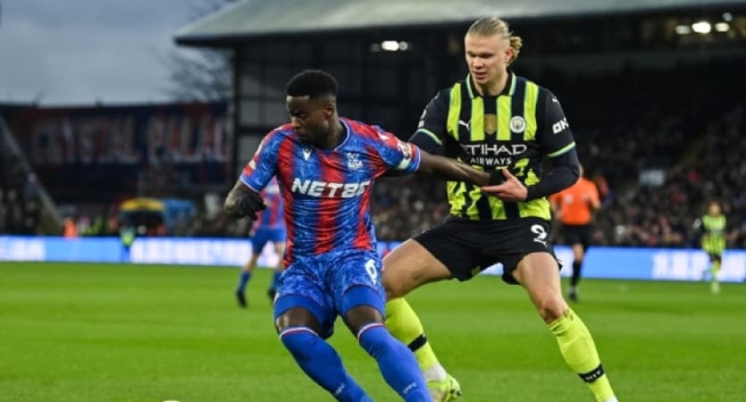 Man City held at Palace, Merseyside derby postponed by storm