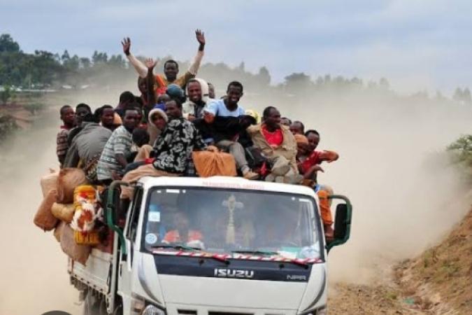 Yuletide: Stranded Borno travellers lament vehicle scarcity amid transport hike 