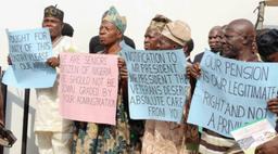 Osun pensioners protest non-implementation of N18,000 minimum wage 