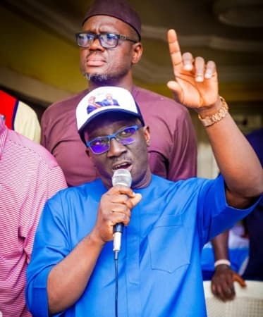 JUST IN: Thugs take over Edo LG secretariat, prevent chairman from entering office