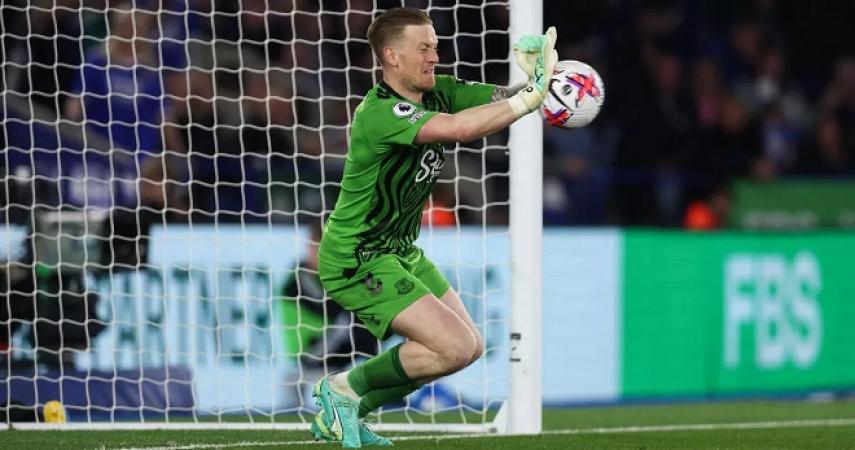 Haaland penalty saved as Man City held by Everton