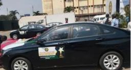 Sanwo-Olu gifts 6 cars to outstanding Lagos civil servants