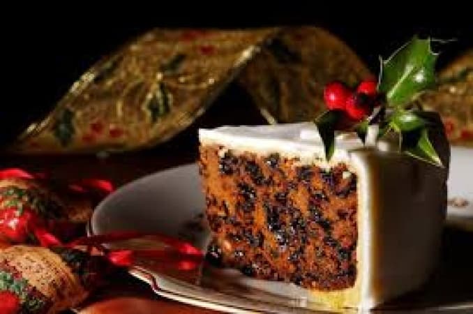 Three dead in suspected Christmas cake poisoning