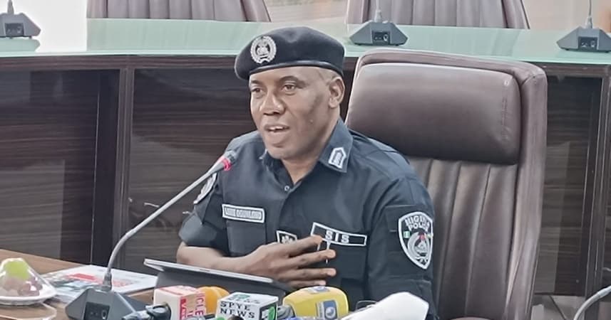Three in Police net for hacking Ogun CID boss WhatsApp account