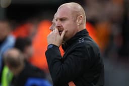 Struggling Everton sack manager Dyche