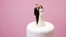 Bride?s fury after Instagram stunt wedding turns out to be real 