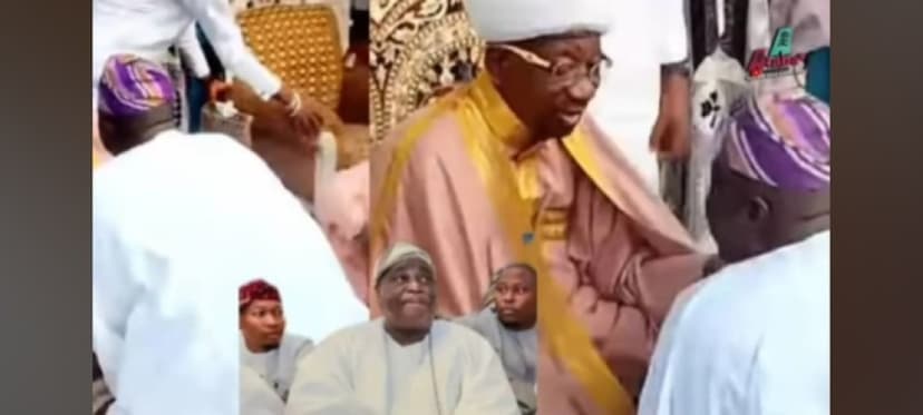 Why Osun monarch knelt to greet Emir of Ilorin — Palace