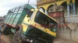 JUST IN: Truck crushes 9 family members to death in their house 