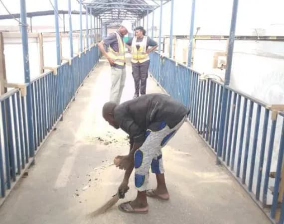 Lagos sanctions offenders for defecating on pedestrian bridge 