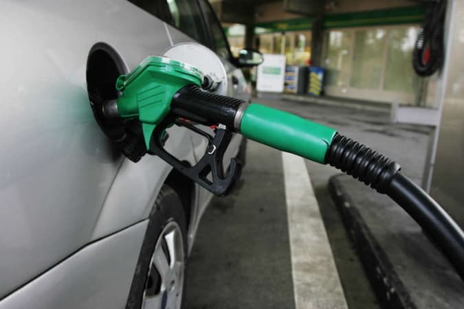 Filling stations adjust petrol pump prices in Lagos