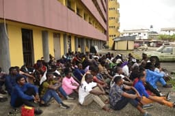 Immigration arrests 90 foreigners over alleged cybercrimes in Rivers