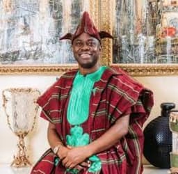 Makinde directs Oyo workers to wear ‘aso oke’ every Thursday