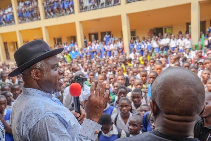 Diri pays unscheduled visit to schools, frowns at state of infrastructure