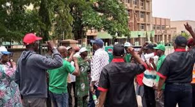 Electricity workers agree to call off strike after meeting Kaduna govt 