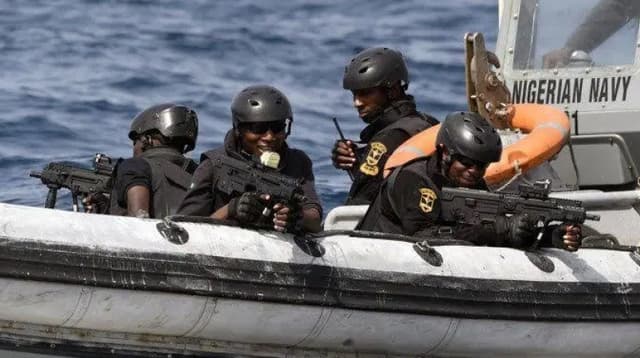 Navy arrests 9 suspected oil thieves in A?Ibom