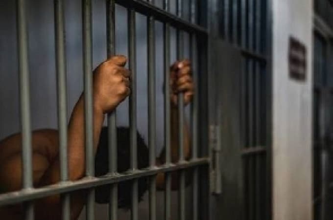  Court remands 2 brothers over alleged armed robbery