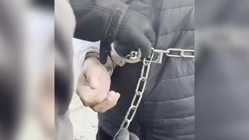 Deportation: White House releases images of immigrants in chains, handcuffs