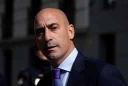 Ex-soccer boss fined €10,000 over kiss without consent