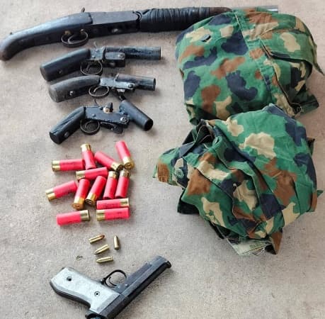 Police bust kidnapper’s hideout, recover arms, military uniform in Delta