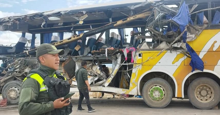 Bus crash kills at least 37 in Bolivia